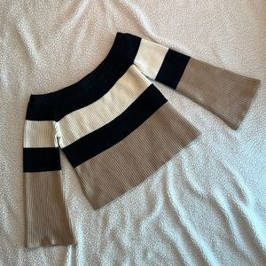 Le Lis Off the shoulder striped sweater